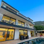 Elit 1 Kas-kalkan Villa